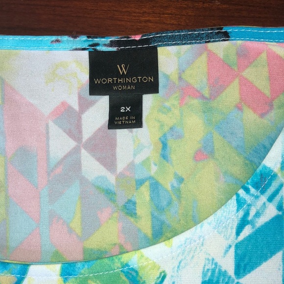 Worthington woman size 2X tunic w/peekaboo sleeve. - Picture 4 of 6